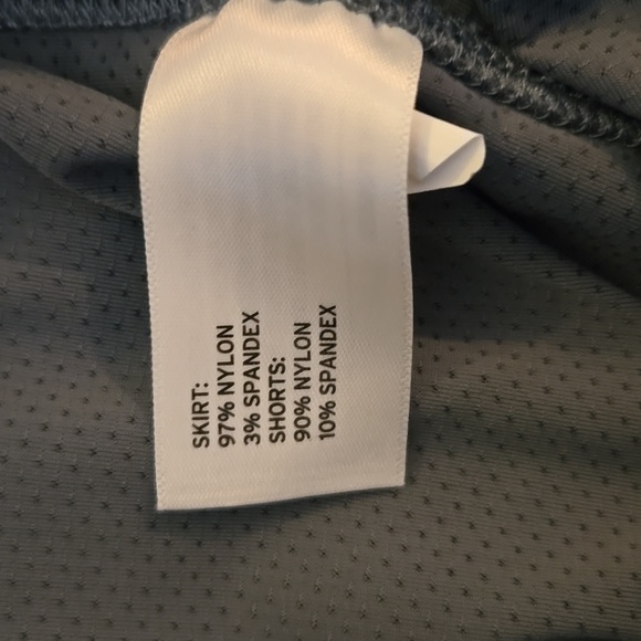 Duluth Trading Dry on the Fly Skort Tech Skirt UPF 50 Pockets - Picture 6 of 10